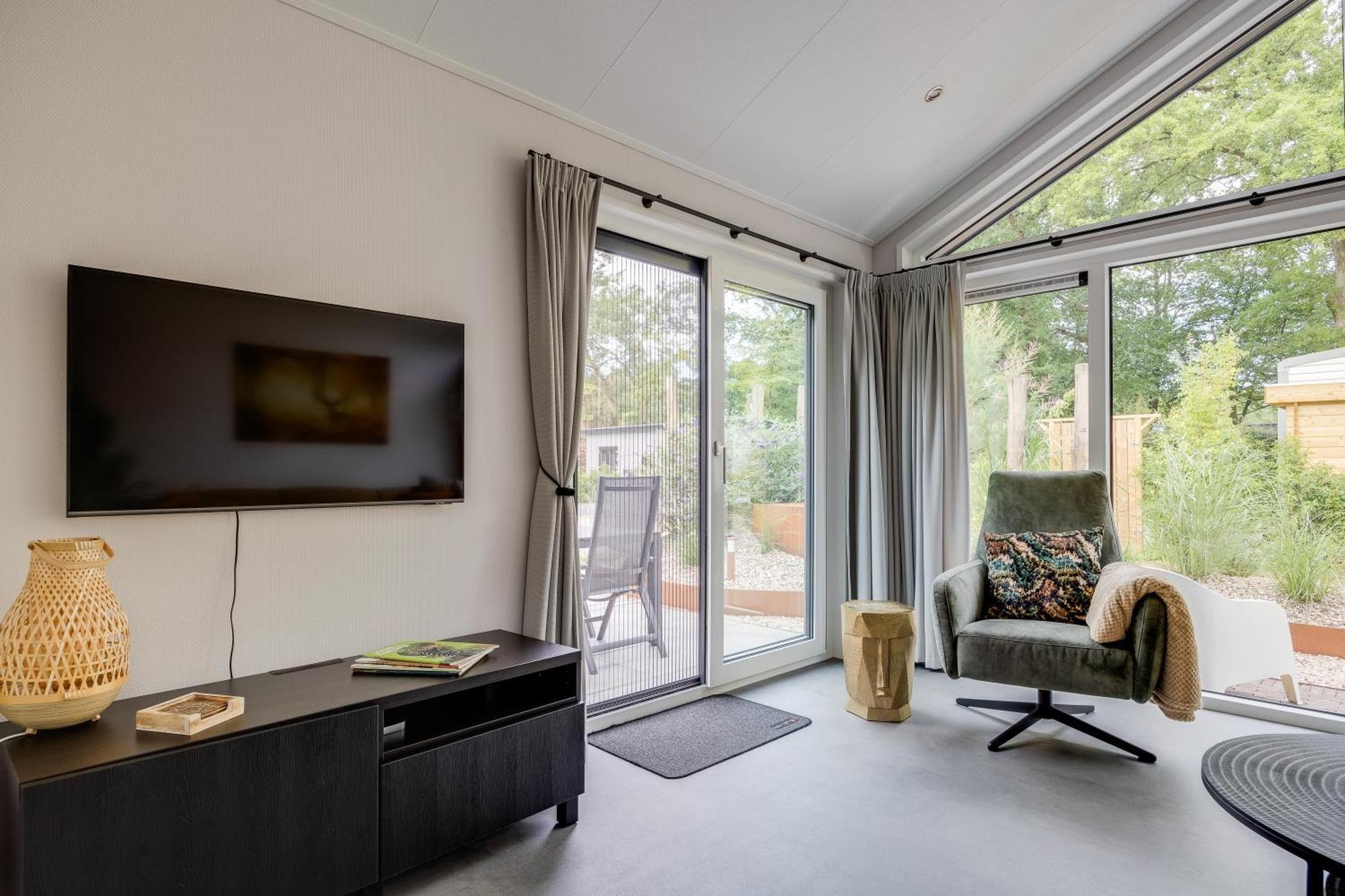 Modern Ingericht Chalet Op Groen Park Op De Veluwe Epe Εξωτερικό φωτογραφία