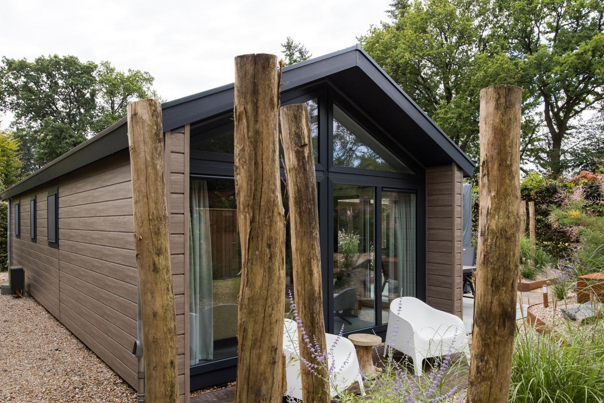 Modern Ingericht Chalet Op Groen Park Op De Veluwe Epe Εξωτερικό φωτογραφία