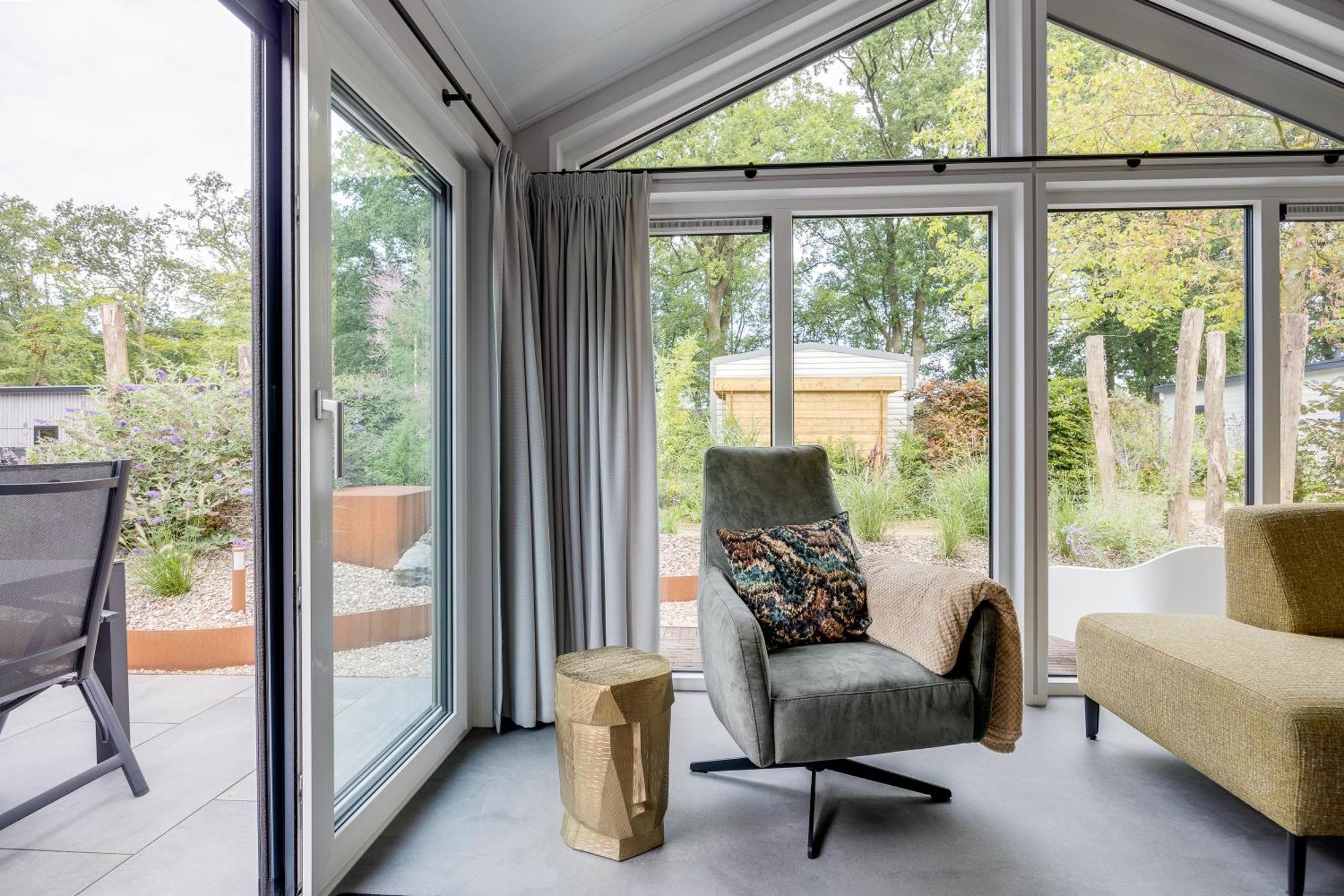 Modern Ingericht Chalet Op Groen Park Op De Veluwe Epe Εξωτερικό φωτογραφία