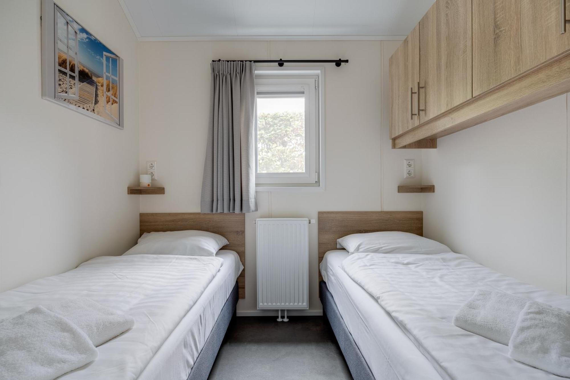 Modern Ingericht Chalet Op Groen Park Op De Veluwe Epe Εξωτερικό φωτογραφία